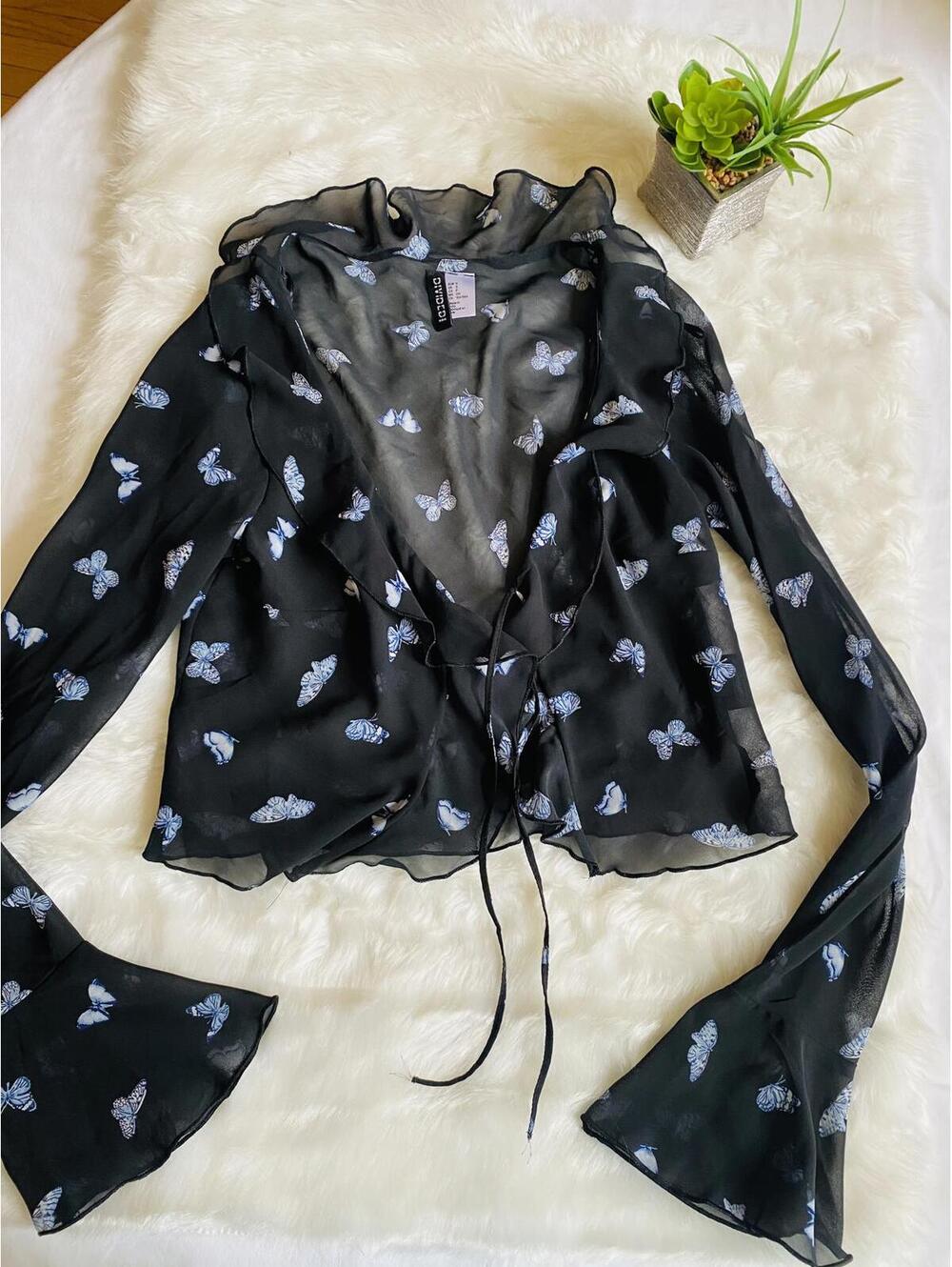 Women’s Divided Sheer Butterfly Tie Front Blouse Size Small